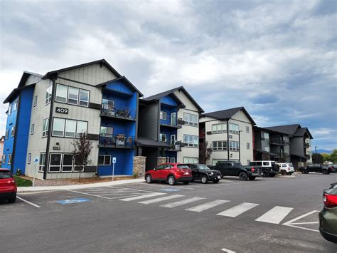 Edgewood Vista Kalispell provides housing to seniors in Flathead county as well as Kalispell, Montana and is situated at 141 Interstate Ln in the 59901 zip code area. . Kalispell apartments